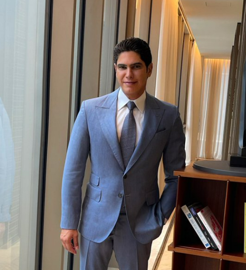 رجل الأعمال المصري أحمد أبو هشيمة يتعرض لابتزاز ويثير الجدل